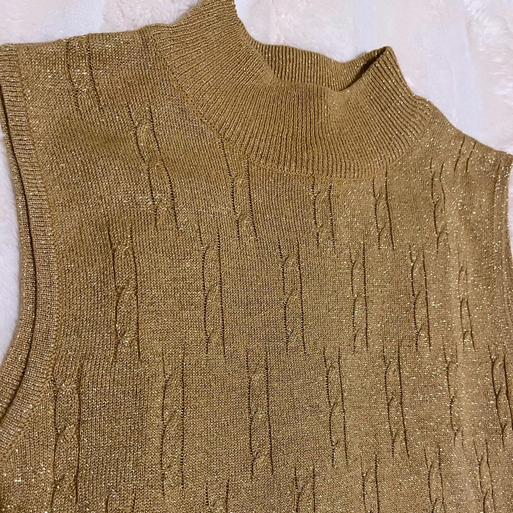 Vintage sweater mockneck tank! Great condition